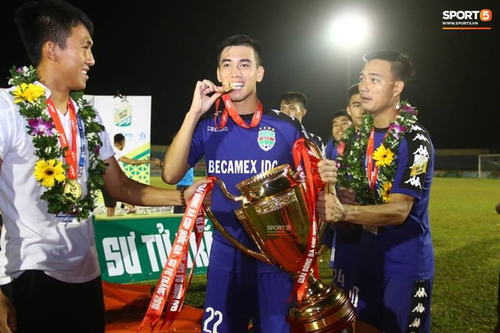Chung kết Cúp Quốc gia 2018: Bình Dương nâng cao Cúp vô địch sau 3 năm chờ đợi - Ảnh 4.