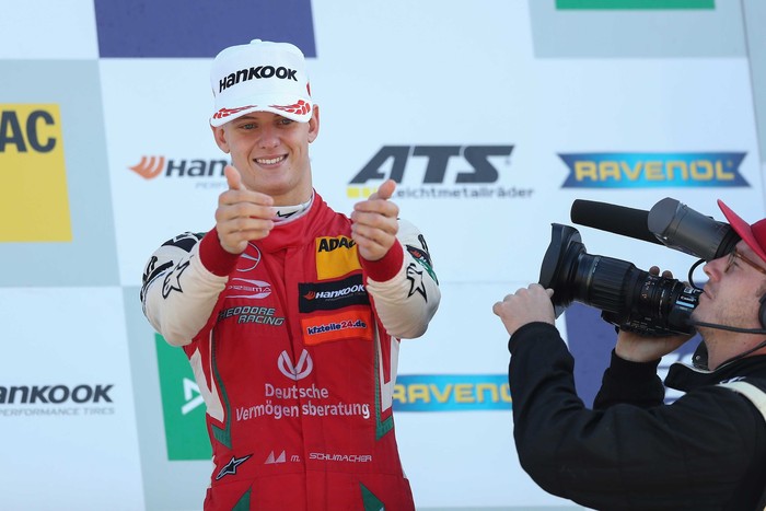 Con trai Michael Schumacher giành danh hiệu lớn đầu tiên, sẵn sàng nối gót người cha huyền thoại - Ảnh 5.
