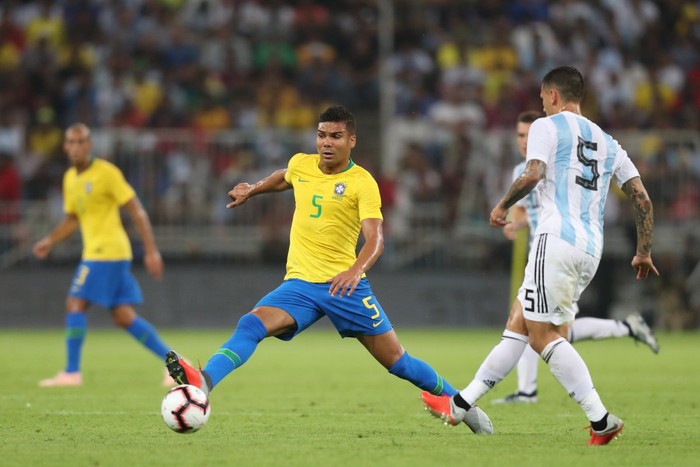 Hạ gục đại kình địch Argentina phút bù giờ, Neymar và các đồng đội hớn hở nâng cúp vô địch - Ảnh 4.