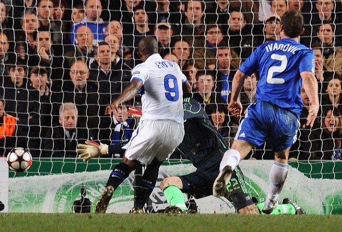 4 lần Mourinho đem quân diệt Stamford Bridge: Bại nhiều thắng chẳng bao nhiêu - Ảnh 1.
