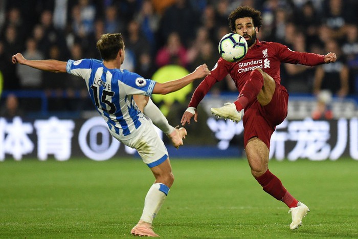 Vua Ai Cập Mo Salah tỏa sáng trong ngày Liverpool nhọc nhằn vượt ải Huddersfield - Ảnh 10.