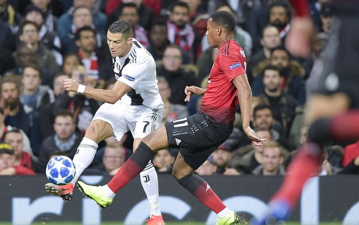 Ronaldo châm ngòi, Dybala nổ súng, Juventus đánh sập pháo đài Old Trafford của Man United - Ảnh 4.
