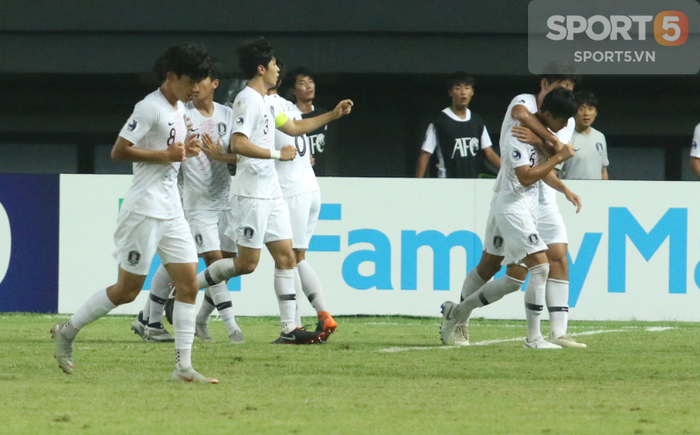 Vượt qua vòng bảng U19 Châu Á, HLV U19 Hàn Quốc tính xa... đến World Cup  - Ảnh 2.