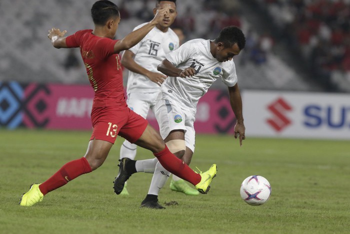 Chật vật đánh bại đối thủ yếu Timor Leste, đội tuyển Indonesia nhận mưa chỉ trích từ cổ động viên nhà - Ảnh 1.