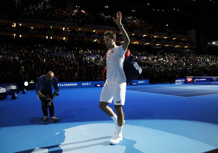 Federer biến thất bại trước tay vợt Nhật Bản thành động lực giành vé vào bán kết ATP Finals - Ảnh 7.