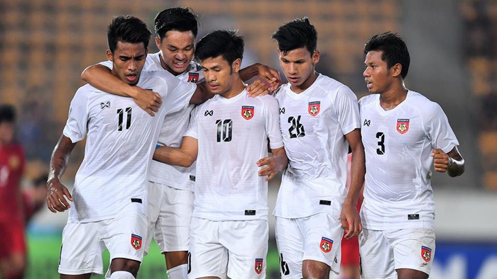Người anh em ruột thịt của Việt Nam thua ngược đáng tiếc trước Myanmar, chính thức bị loại từ vòng bảng AFF Cup - Ảnh 2.