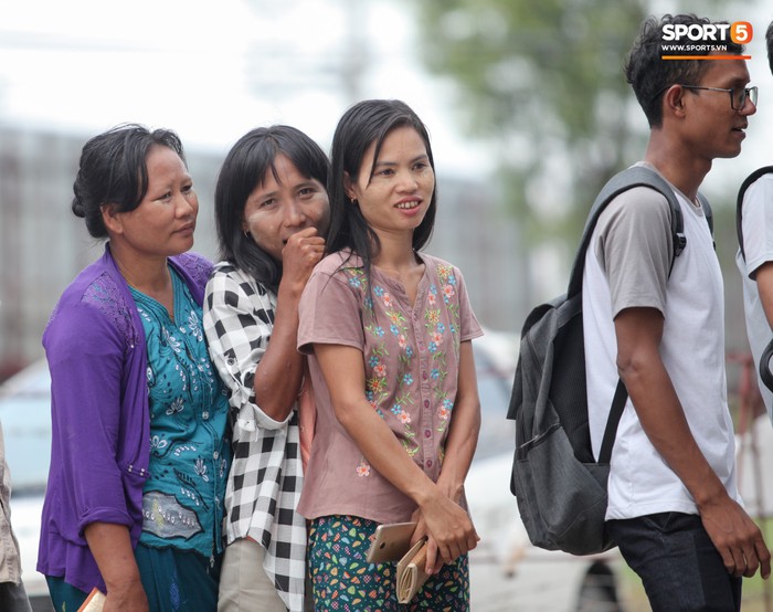 Kiều nữ Myanmar sợ phụ huynh phát hiện vì trốn đi mua vé xem trận gặp Việt Nam - Ảnh 7.