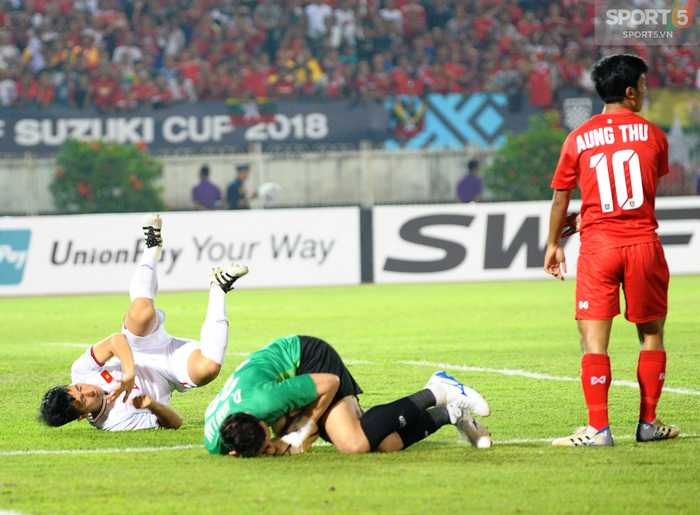 Fan xót xa khi Duy Mạnh, Quang Hải liên tục ngã sấp mặt trong trận đấu với Myanmar - Ảnh 7.