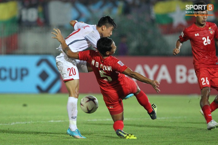 Lý giải nguyên nhân vì sao tuyển Việt Nam sút trượt liên tiếp trong trận đấu với Myanmar - Ảnh 3.