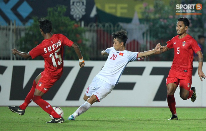 Lý giải nguyên nhân vì sao tuyển Việt Nam sút trượt liên tiếp trong trận đấu với Myanmar - Ảnh 4.