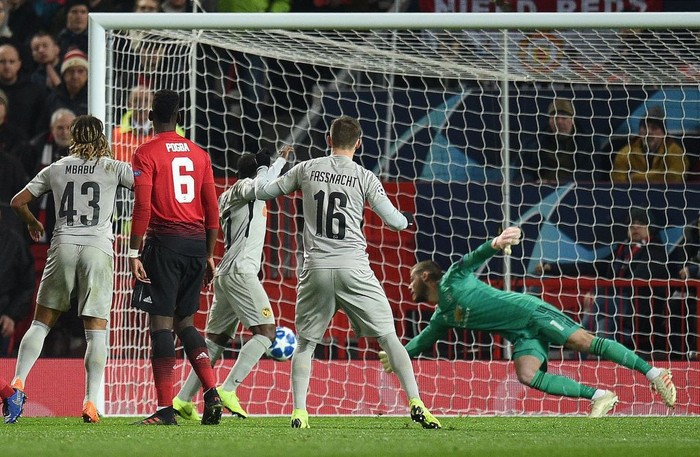 Giành chiến thắng hú hồn nhờ cái đầu mới, Man United chính thức vượt qua vòng bảng Champions League - Ảnh 7.