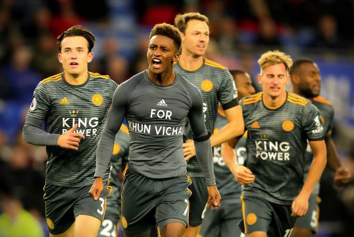 Cầu thủ Leicester bàng hoàng vì bị trừng phạt sau khi cởi áo tri ân ông Vichai - Ảnh 1.