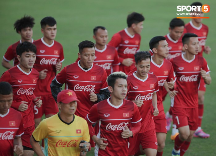 ESPN: Thái Lan thiếu ngôi sao, đội tuyển Việt Nam là ứng cử viên vô địch số 1 tại AFF Cup 2018 - Ảnh 1.