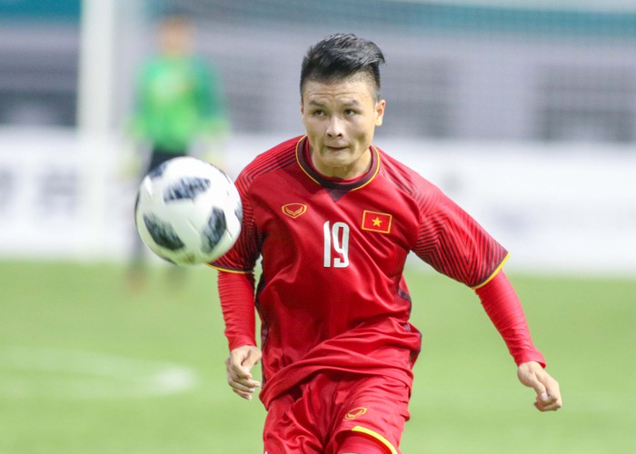 Quang Hải lọt top tiền vệ sáng giá nhất tại AFF Cup 2018 - Ảnh 1.