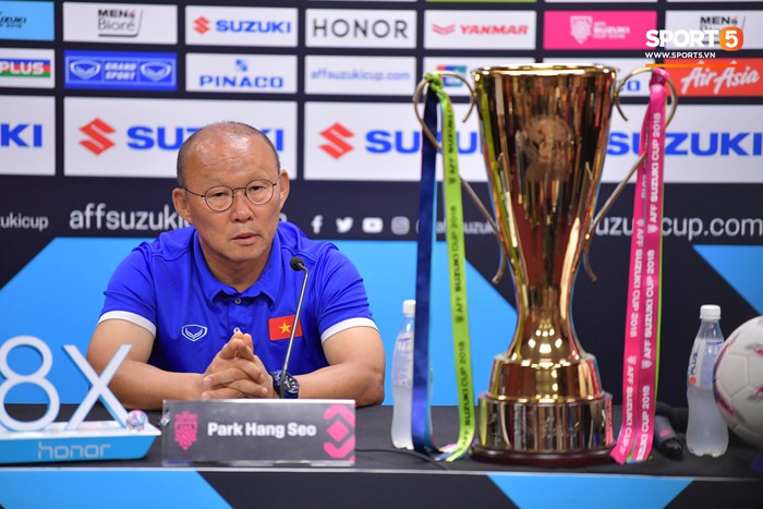 HLV Park Hang-seo: 80.000 fan Malaysia không phải vấn đề với tuyển Việt Nam - Ảnh 1.