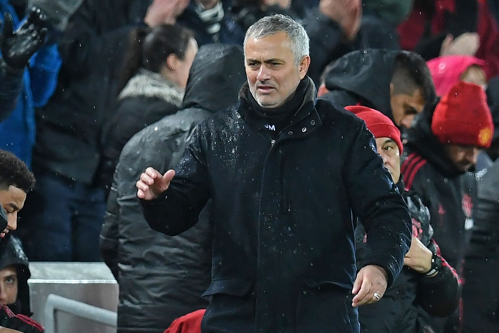 Nhìn lại những cột mốc vui buồn lẫn lộn của Mourinho tại MU qua ảnh - Ảnh 17.