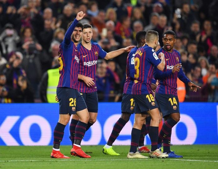 Thắng kịch tính Villareal phút cuối, Barcelona đòi lại ngôi đầu La Liga - Ảnh 6.