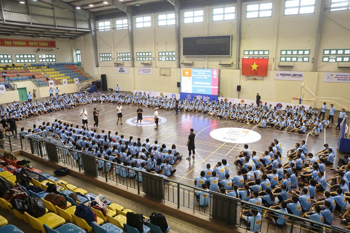 Chương trình Tập huấn phát triển bóng rổ học đường có mặt tại Hà Nội, thu hút sự tham gia của hàng nghìn giáo viên - Ảnh 4.