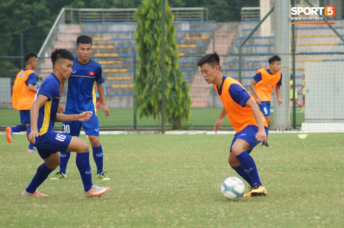 Nhận tiếp viện, đội tuyển U16 Việt Nam tích cực tập luyện chuẩn bị cho VCK U16 Châu Á - Ảnh 5.
