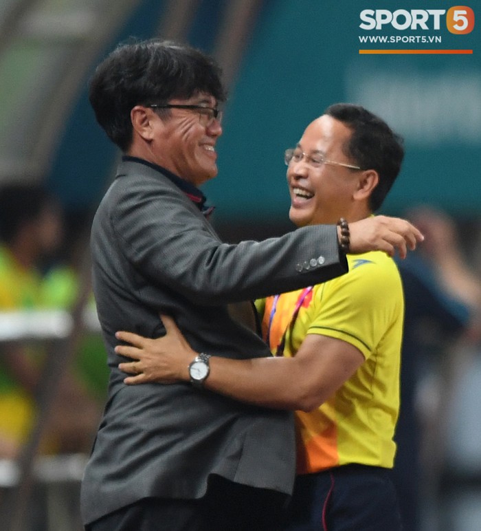 Trang nhật ký của trợ lý HLV Park Hang-seo tiết lộ những câu chuyện hậu trường xúc động sau trận thắng Syria - Ảnh 1.