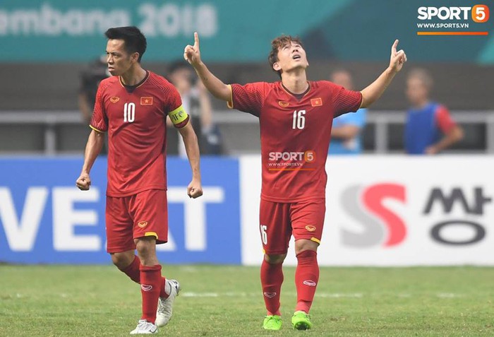 Minh Vương lập siêu phẩm sút phạt vào lưới thủ môn dự World Cup - Ảnh 7.