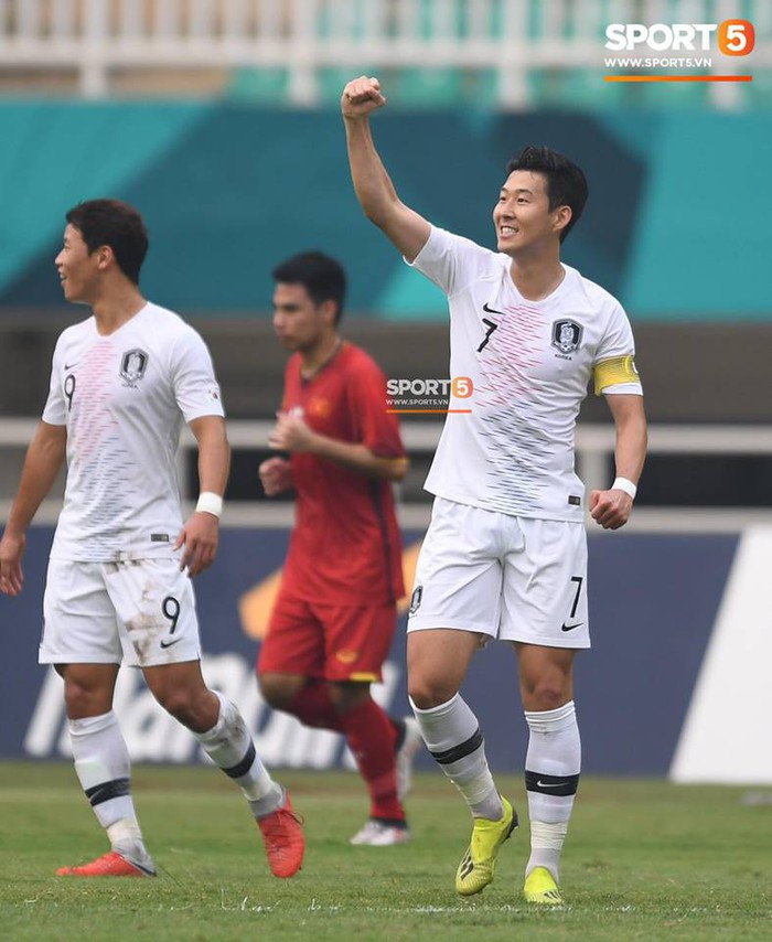 Cầu thủ hay nhất châu Á tỏa sáng trong vai trò thủ lĩnh đưa Hàn Quốc vào chung kết - Ảnh 4.