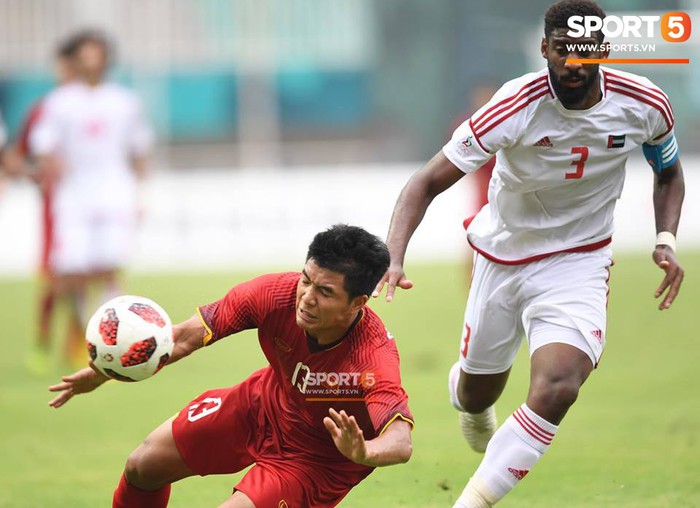 Fan Hàn Quốc thất vọng, gọi trọng tài bắt chính trận Việt Nam và UAE là nỗi xấu hổ - Ảnh 1.