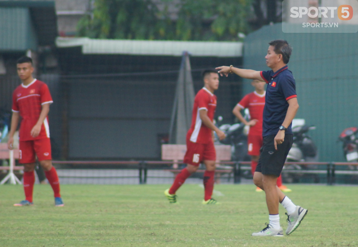 HLV Hoàng Anh Tuấn muốn U19 Việt Nam cần có thể lực như các đàn anh U23 Việt Nam - Ảnh 3.
