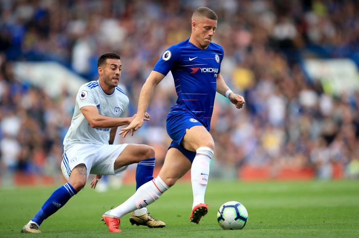 Hazard lập hat-trick giúp Chelsea đánh bật Liverpool khỏi ngôi đầu Premier League - Ảnh 2.