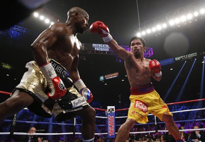 Floyd Mayweather tuyên bố trở lại, tái đấu Manny Pacquiao vào tháng 12 - Ảnh 1.