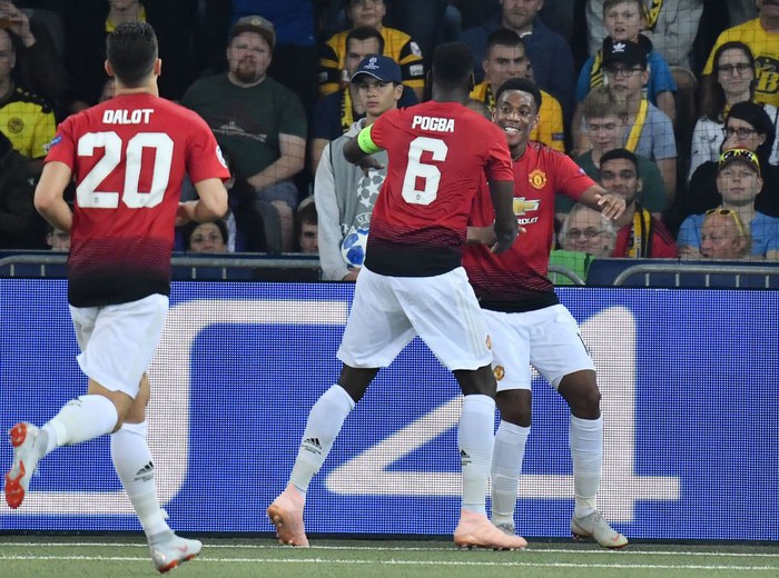 Pogba tỏa sáng với cú đúp, Man United thắng đậm đại diện Thụy Sĩ tại Champions League - Ảnh 5.