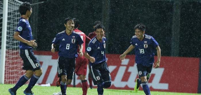 U16 Nhật Bản dội cơn mưa bàn thắng vào lưới U16 Thái Lan trong ngày mưa tại Kuala Lumpua - Ảnh 2.