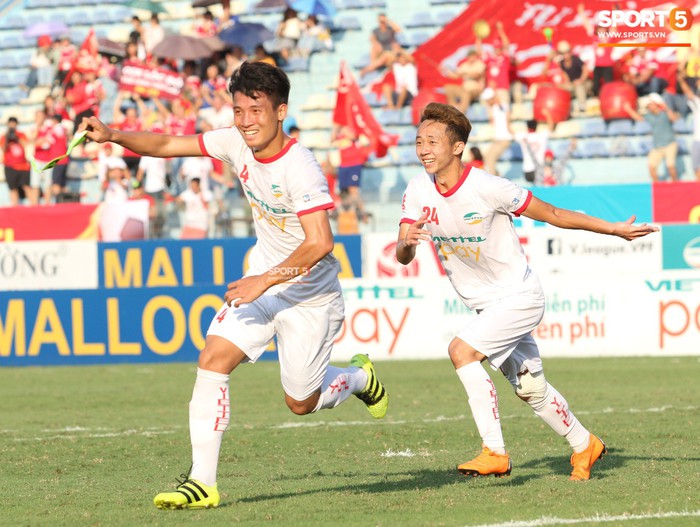 Châu Ngọc Quang bày tỏ nguyện vọng chơi cho Thể Công ở V.League 2019 - Ảnh 2.