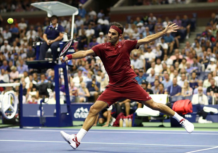 Federer thua sốc tay vợt ngổ ngáo ở vòng 4 US Open - Ảnh 8.