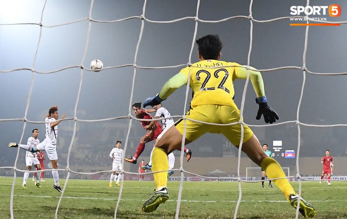 Nhìn lại một năm kỳ diệu của bóng đá Việt Nam qua ảnh - Ảnh 8.