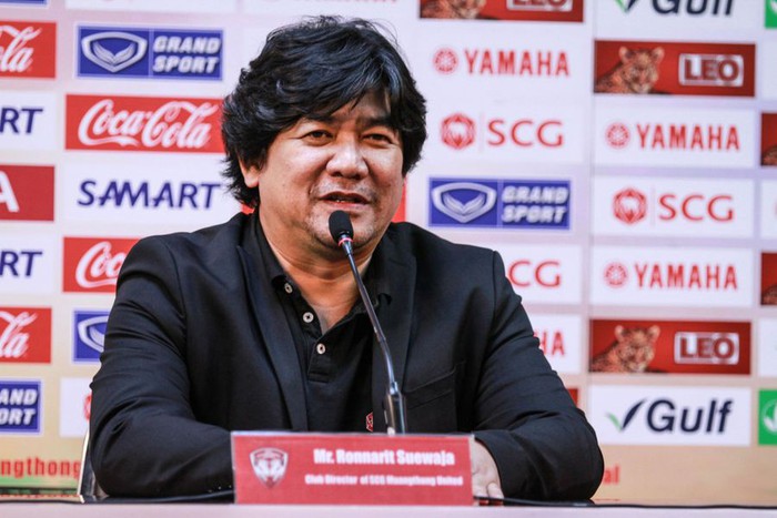 Nhanh và nguy hiểm như ông lớn của bóng đá Thái Lan: Vừa nói mua thêm người đã có ngay thủ môn số 1 Việt Nam - Ảnh 1.