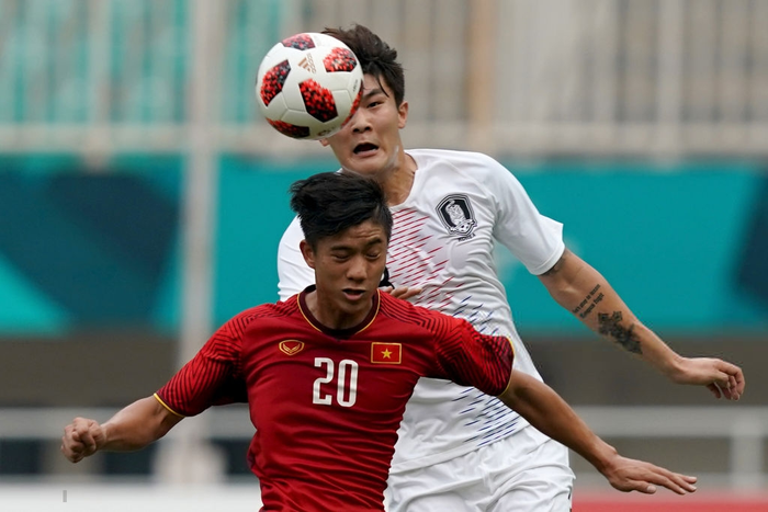 Tin chuyển nhượng 20/1: Đối thủ cũ của Quang Hải và các đồng đội chuyển đến nước Anh chơi bóng - Ảnh 1.