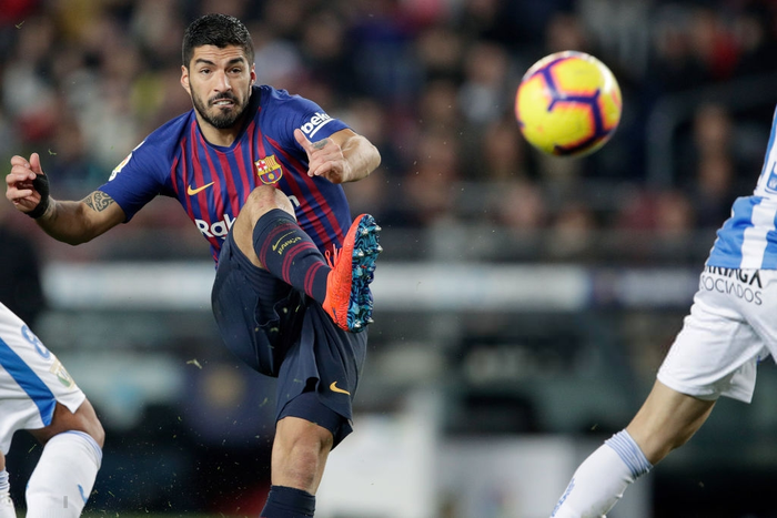 Lionel Messi tỏa sáng, Barcelona thoát hiểm trên sân nhà - Ảnh 9.