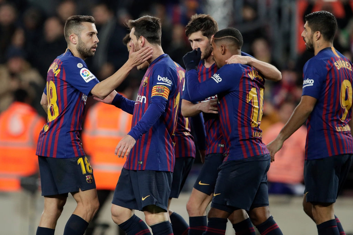 Lionel Messi tỏa sáng, Barcelona thoát hiểm trên sân nhà - Ảnh 11.