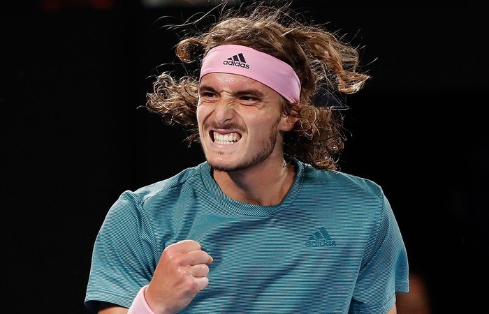 Hot boy quần vợt ôm mặt rớm nước mắt sau khi đánh bại thần tượng Federer ở Australian Open - Ảnh 7.