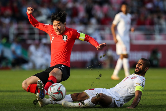 Cầu thủ đắt giá nhất châu Á nỗ lực cống hiến cho Hàn Quốc đến mức chảy cả máu vành tai - Ảnh 1.