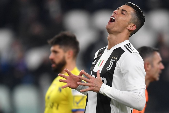Ronaldo sút hỏng phạt đền trước ngày hầu tòa vì tội trốn thuế - Ảnh 3.