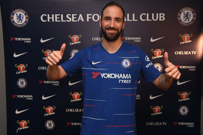 Chelsea chính thức sở hữu sát thủ Gonzalo Higuain - Ảnh 1.