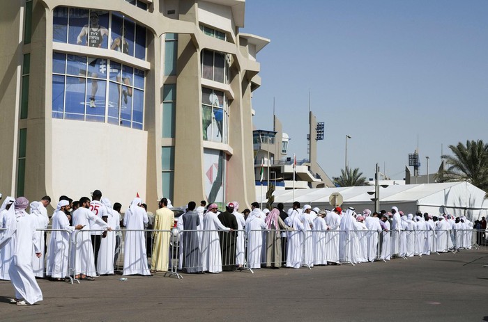 Vượt qua những ngược đãi và đối xử bất công, tuyển Qatar khiến hàng vạn cổ động viên UAE câm lặng - Ảnh 2.