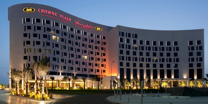 Choáng ngợp trước khách sạn tuyển Việt Nam ở tại UAE: Có cả sân golf sang chảnh và bãi biển để sống ảo - Ảnh 2.
