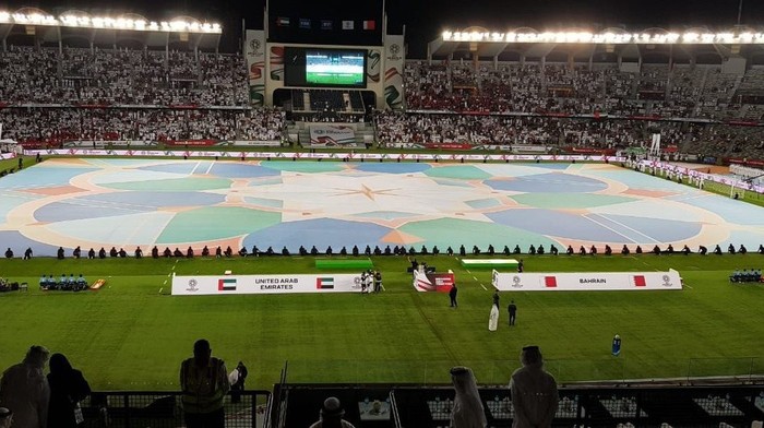 Sau lễ khai mạc hoành tráng và đầy màu sắc, Asian Cup 2019 chính thức bắt đầu! - Ảnh 2.