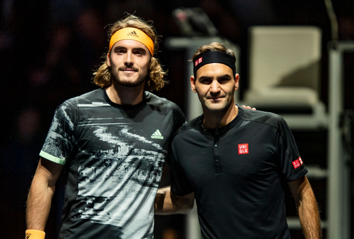 Federer thua &quot;không thể bào chữa&quot; trước hot boy Tsitsipas ở bán kết ATP Finals nhưng vẫn mát lòng mát dạ bởi phát biểu này của đàn em - Ảnh 3.