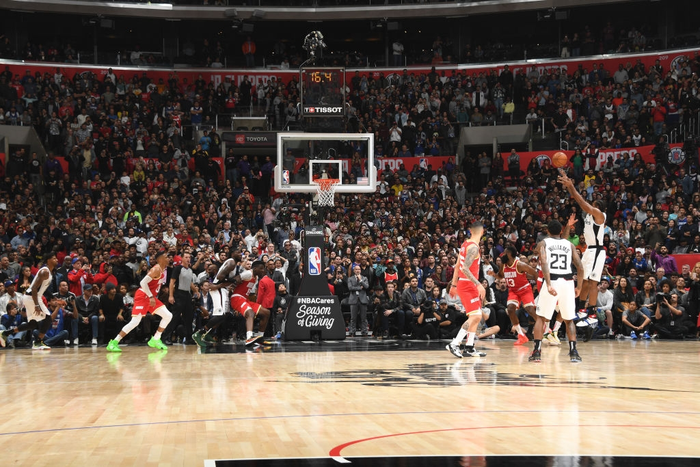 NBA 19-20: Kawhi Leonard tung cú Game-winner lạnh lùng, Los Angeles Clippers kết liễu Houston Rockets ở những giây cuối - Ảnh 2.