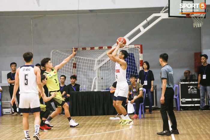 Việt Nam giành chiến thắng trước Hong Kong (Trung Quốc) trong trận đấu giao hữu tiền SEA Games 30 - Ảnh 7.