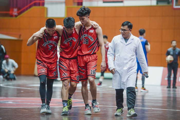 Đoàn Nhất Quang ôm chân đau đớn , Thang Long Warriors gặp khó trong trận cuối vòng bảng Audi Cup 2019 - Ảnh 5.